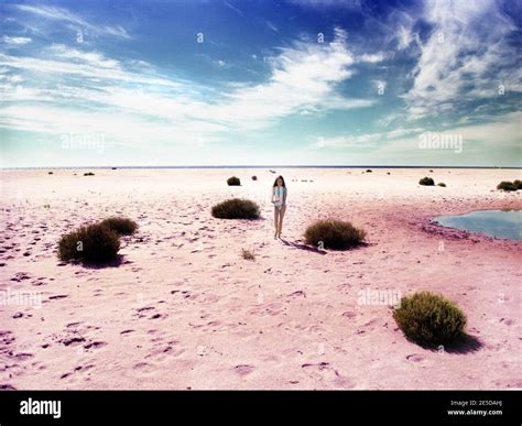 6 bis 7 jahre mit bikini Fotos und Bildmaterial in hoher Auflösung Alamy