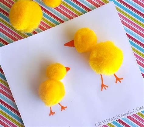 20 Pretty Pom Pom Crafts for Kids to Make and Play