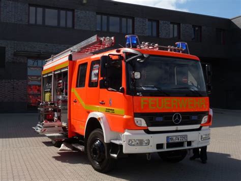 Hlf Der Ff M Lheim An Der Ruhr Feuerwehr Startbilder De