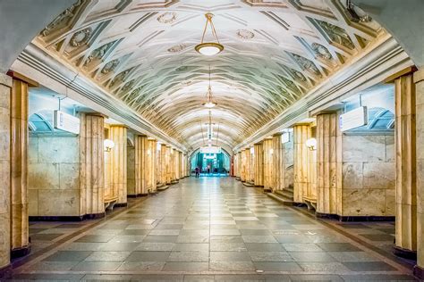 20 Moscow Metro Stations Ranging From Beautiful To Absolutely