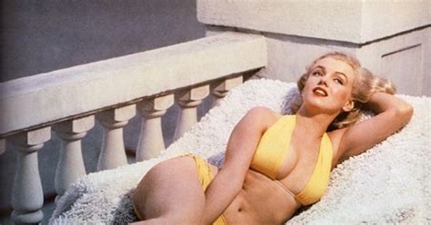 Marilyn Monroe In A Bikini 1950 S Style Pinterest Vintage