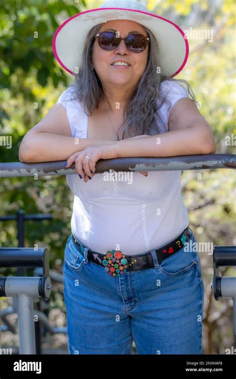 Mature Latina Fitness Model Hi Res Stock Photography And Images Alamy