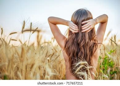 Thousand Naked Woman Grass Royalty Free Images Stock Photos Pictures Shutterstock