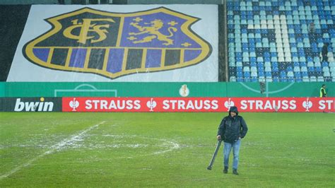 Der Rasen Ist Noch Nicht Supergut Zweiter Anlauf Im DFB Pokal In