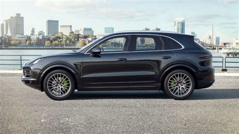 Porsche Cayenne 2023 ficha técnica preço e itens de série