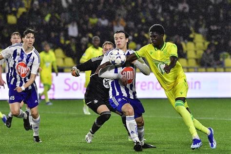 Fc Nantes Youth League Les Jeunes Canaris R Vent Dun Exploit Contre