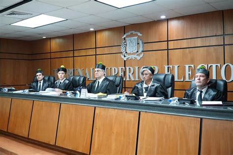 TSE cancela roles de cuatro expedientes y ordena su archivo; aplaza ...