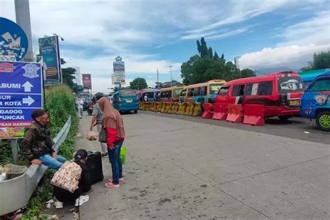 Terminal Bayangan Ciawi Mulai Dipadati Pemudik Begini Kondisinya