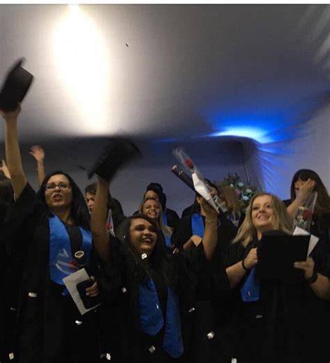 Confira Fotos Da Cola O De Grau Do Curso De Pedagogia Unib