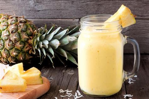 11 Fruit Smoothie Recipes To Put In Your Breakfast Rotation ASAP