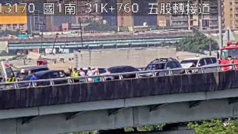 國道死亡車禍！五楊高架「4車追撞」 男遭前後夾擊送醫不治 播吧boba Ettoday新聞雲