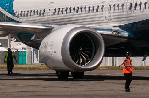 Boeing 737 Jet Engine