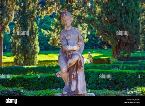 Statue In Giardini Giusti Verona Stock Photo Alamy