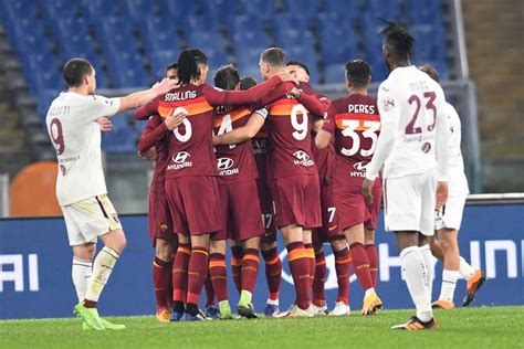 La Roma Vince 3 1 Notte Fonda Per Il Torino Il Quotidiano Del Sud