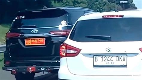 Sopir Fortuner Arogan Pakai Pelat Palsu TNI Ditangkap