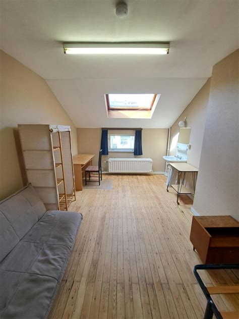 Kot 18 m² Rue de Namur à Liège