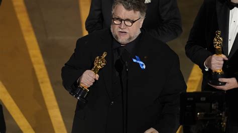 Guillermo del Toro gana el Oscar 2023 a mejor película animada El