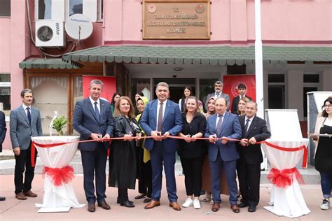 Cumhuriyetin Sanat Sergisi A Ld Zonguldak Pusula Son Dakika