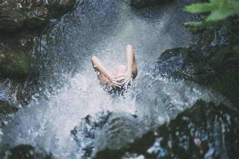 Hot Water You Can Affect The Well Being Of Your Skin Just By Adjusting The Water Temperature