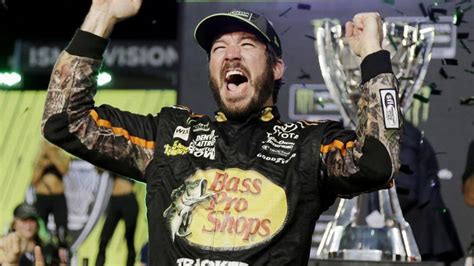 Nascar Race Results Martin Truex Jr Wins First Nascar Championship