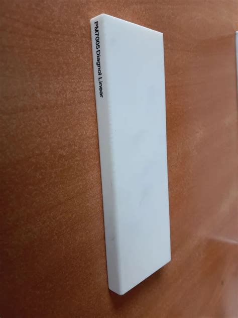 Small Slab White Diagnol Linear PM7005 Corian Acrylic Solid Surface