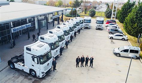 Akfet Lojistik filosuna 10 adet Mercedes Actros kattı Lojistik