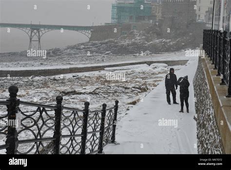 Clevedon Sea Front 1st Mar 2018 Uk Weather Uk Weather Time For A