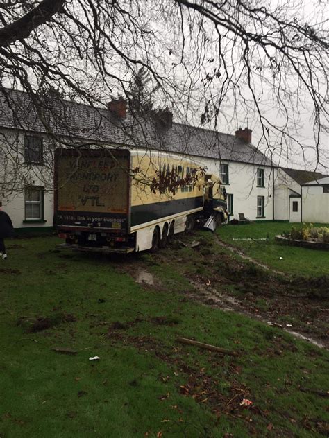 Lucky Escape After Lorry Hits House In Newtowncunningham Highland