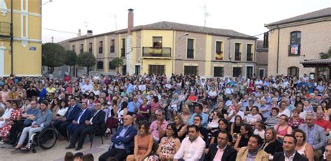 Matapozuelos Cientos De Personas En El Preg N De Las Fiestas La Voz