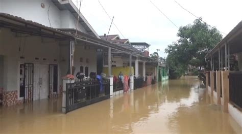 Di Guyur Hujan Deras Ratusan Rumah Warga Muaro Jambi Terendam Banjir