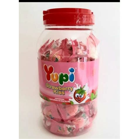 Jual Permen Yupi Strawberry Kiss Toples Jar Shopee Indonesia