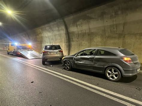 Tamponamento In Galleria Traffico In Tilt Sulla Sp A Marone