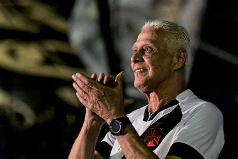 Roberto Dinamite ídolo do Vasco morre aos 68 anos Alternativa Online