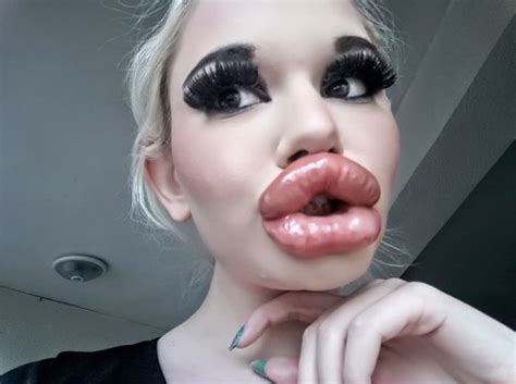 Damas con labios más grandes Hermosas fotos porno