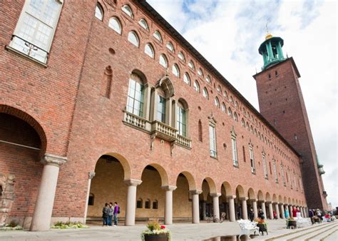 Stockholms stadshus lär konstvetare om arkitekturhistoria Stockholms