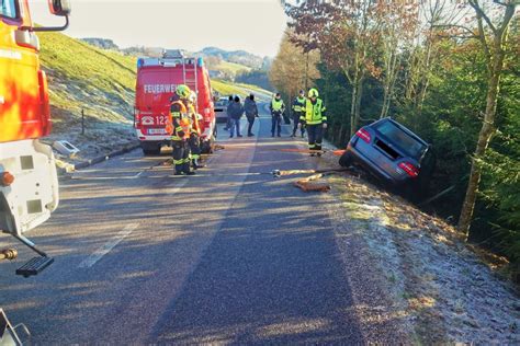 Atzbach Fahrzeugbergung Am Hagerberg Bezirk Voecklabruck