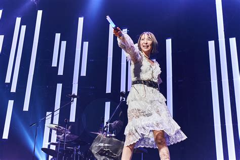 藍井エイル、全国14か所（15公演）を駆け抜けた1年9か月ぶりの全国ツアー「live Tour 2021～atok～」を完走！ 画像一覧