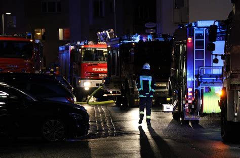 Feuer In Bamberg Feuerwehr L Scht Brennenden Traktor