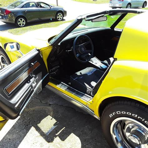 Corvette Stingray Bright Yellow Runs Very Well And Has Clean