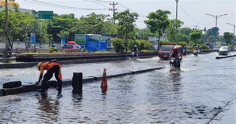 Waspada Banjir Rob Pelabuhan Tanjung Perak Dan Kenjeran Super