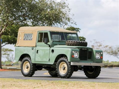 1971 Land Rover Series Iii 109 Values Hagerty Valuation Tool