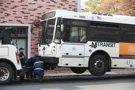 Man Struck By Nj Transit Bus Gets 1275m Settlement For Devastating