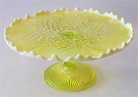 WILLIAM AND MARY OPALESCENT VASELINE GLASS CAKE STAND C 1905 Glass