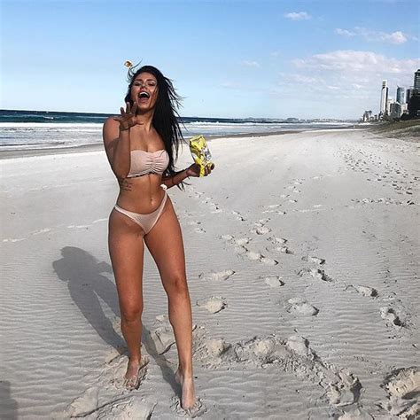 7 Hot Sexy Tamika Wilson Bikini Pics