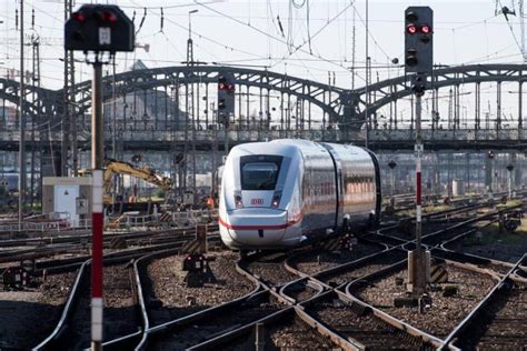 Rückgang Bahn Stellwerkstörungen führen seltener zu Verspätungen