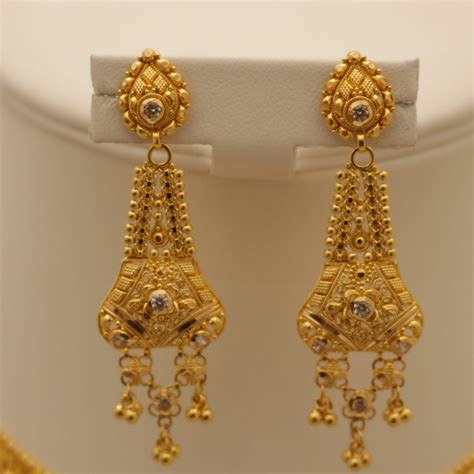 Gold Heavy Earrings Sets Fashion Beauty Mehndi Jewellery Blouse Design