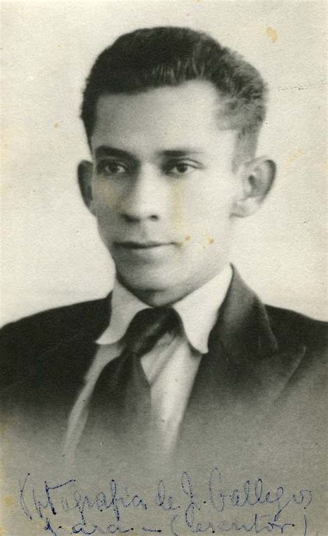 Retrato del escritor Joaquín Gallegos Lara Guayaquil 1947 Archivo