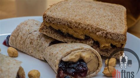 Healthy Bodybuilding Peanut Butter & Jelly Sandwiches