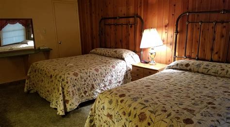 COUNTRY HILLS RESORT - Campground Reviews (Cave Junction, OR)