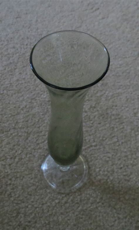 Vintage Green Bud Vase Clear Pedestal With Star Design 8 1 2 U Ebay